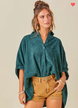 Load image into Gallery viewer, Hunter Green Corduroy button-down
