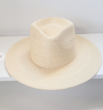 Load image into Gallery viewer, Finley Raw Straw Hat
