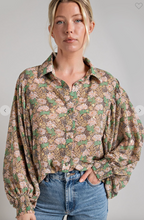 Load image into Gallery viewer, Flirty Floral Ballon Sleeve Blouse
