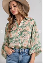 Load image into Gallery viewer, Green Lilac Ballon Sleeve Blouse
