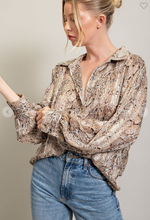 Load image into Gallery viewer, Snake Print Button Down Blouse
