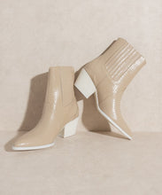 Load image into Gallery viewer, Paneled Western Bootie
