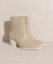 Load image into Gallery viewer, Paneled Western Bootie
