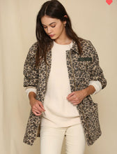 Load image into Gallery viewer, Go-to Leopard Jacket
