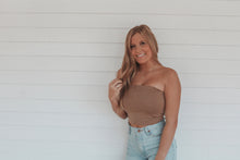 Load image into Gallery viewer, Nude Sleeveless Basic Crop Top
