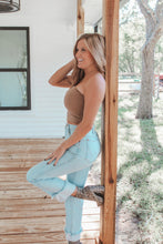 Load image into Gallery viewer, Nude Sleeveless Basic Crop Top
