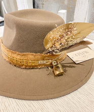 Load image into Gallery viewer, Taupe Wool Felt Hat
