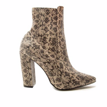 Load image into Gallery viewer, Snakeskin Booties

