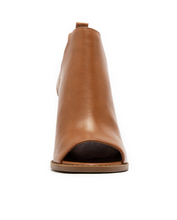 Load image into Gallery viewer, Camel Leather Booties
