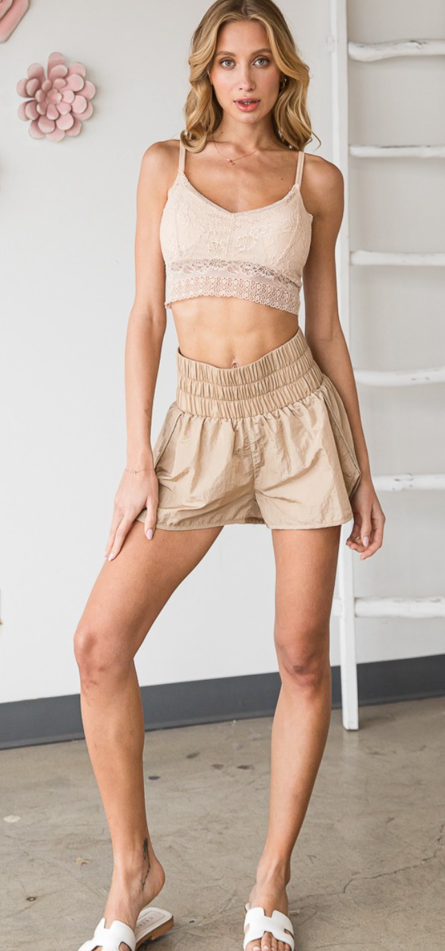 Latte workout shorts