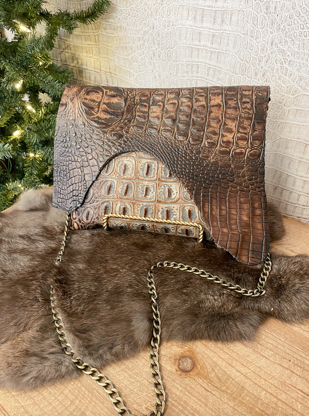 Solid Croc with Coo Flap Clutch/Crossbody