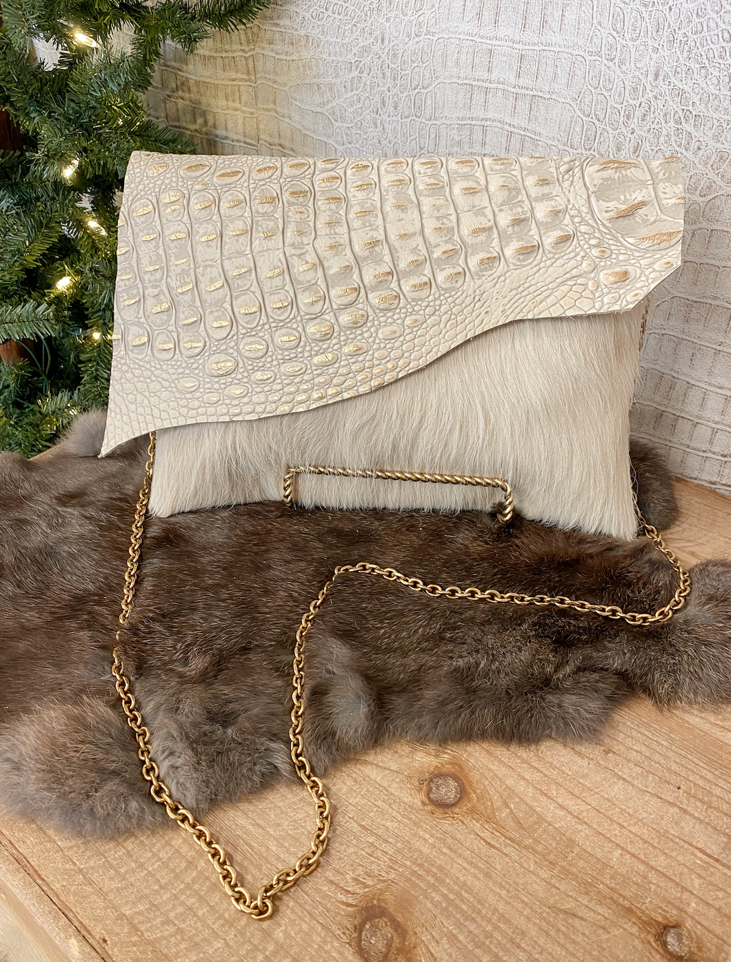 Cream Hide with White/Gold Croc Flap