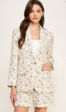 Load image into Gallery viewer, Floral Print Blazer
