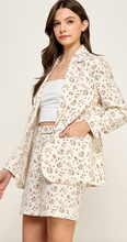 Load image into Gallery viewer, Floral Print Blazer
