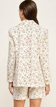 Load image into Gallery viewer, Floral Print Blazer
