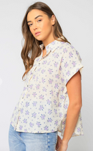 Load image into Gallery viewer, Lilac Floral Button Down Top
